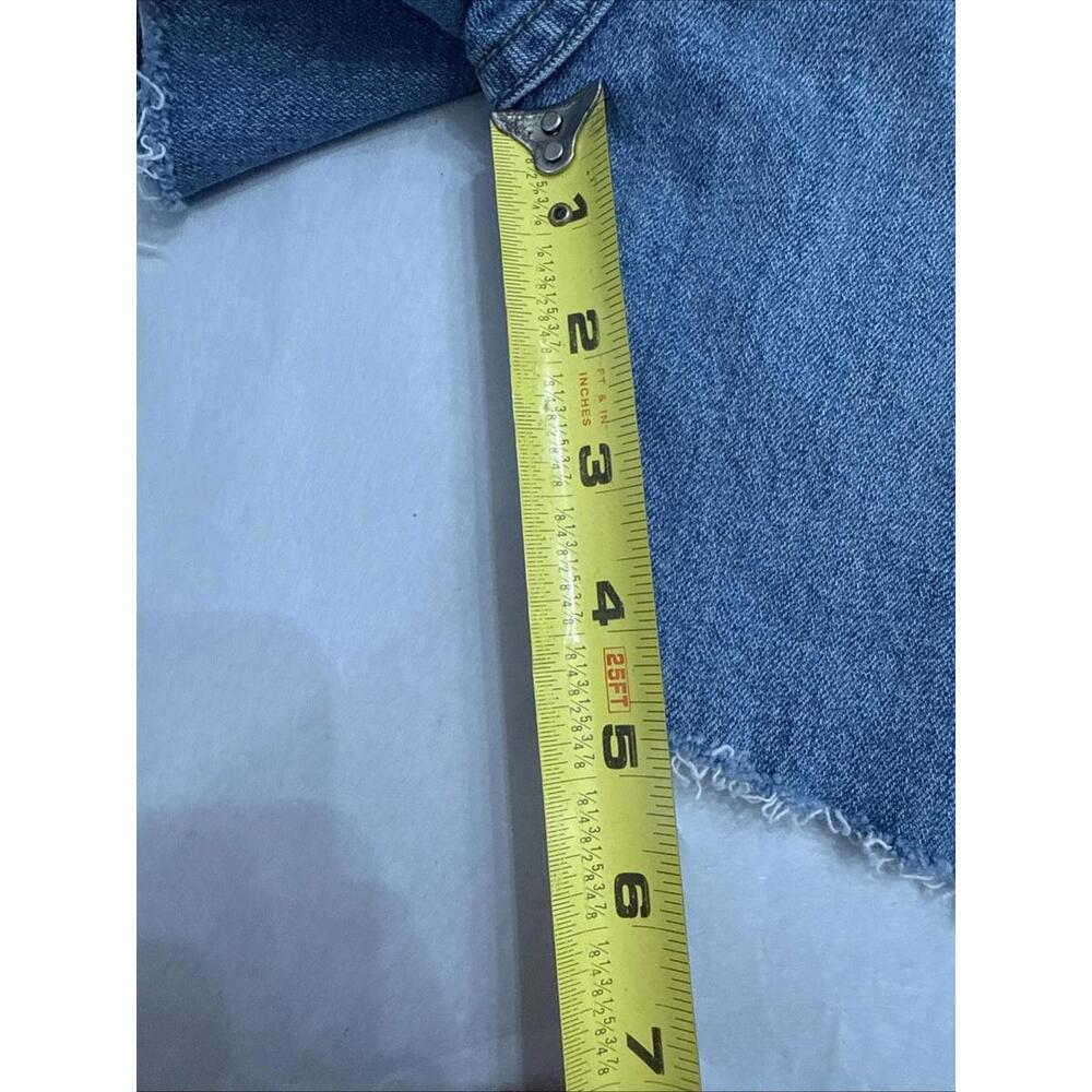 Lucky Brand Light Rinse Distressed Boyfriend Denim Shorts Women's Size 10 - Picture 6 of 6